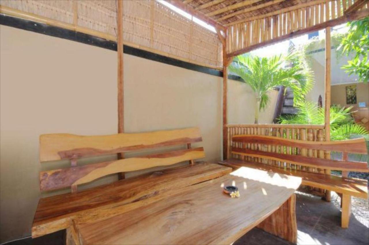 Oyo Flagship 91237 Ratu Guest House Kedunganan エクステリア 写真
